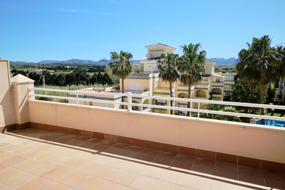 Atico Con Piscina Privada En Primera Linea Leilighet Denia Eksteriør bilde