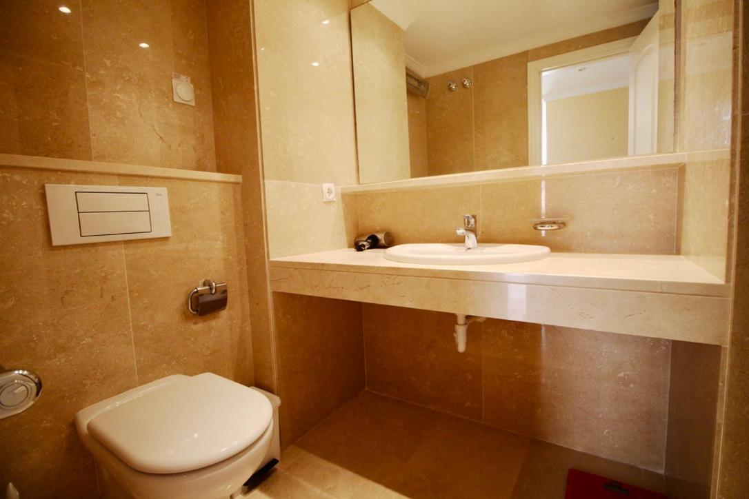 Atico Con Piscina Privada En Primera Linea Leilighet Denia Eksteriør bilde