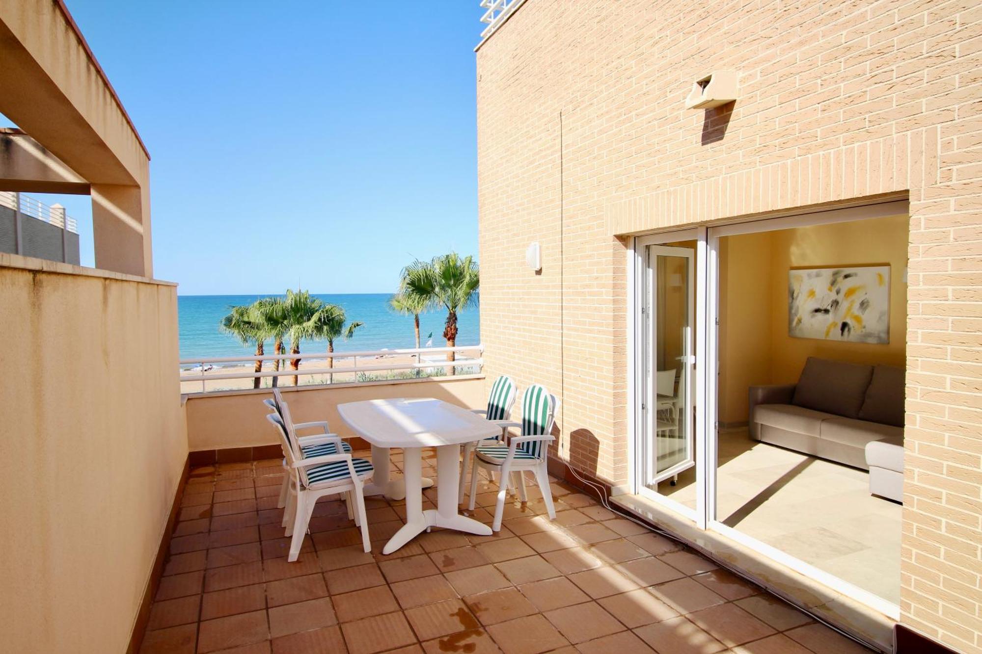 Atico Con Piscina Privada En Primera Linea Leilighet Denia Rom bilde