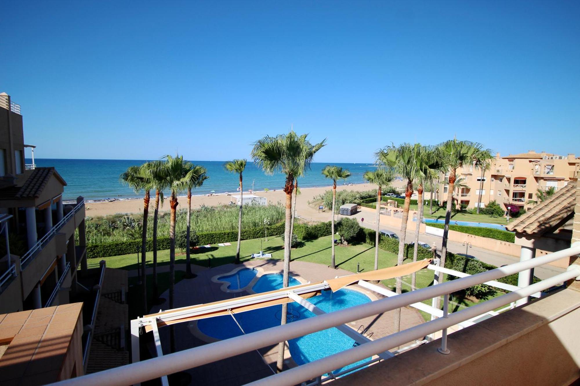 Atico Con Piscina Privada En Primera Linea Leilighet Denia Rom bilde